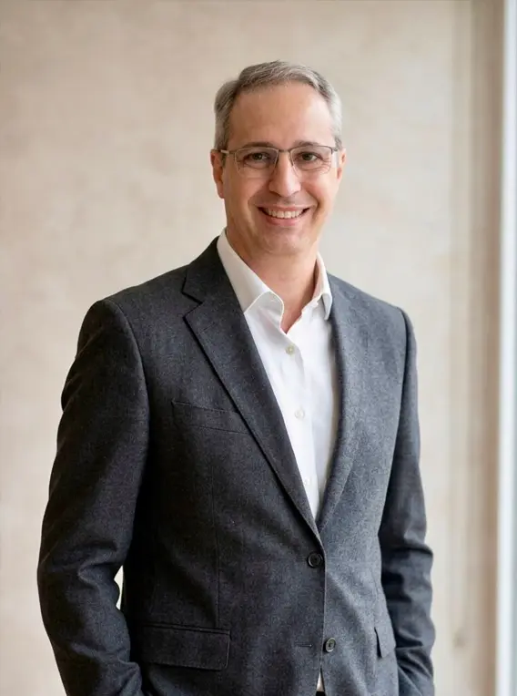 Prof. Dr. Marcelo Lucchesi Teixeira